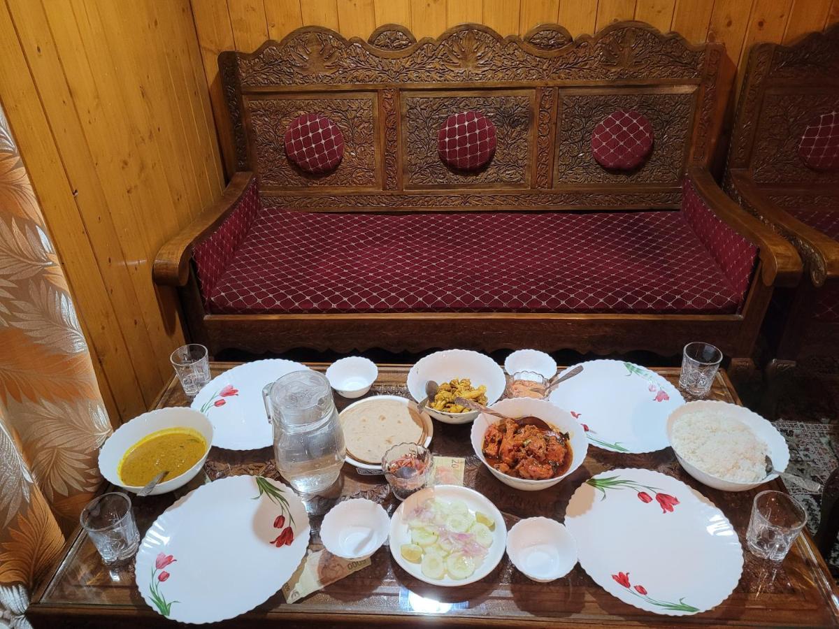 Tashkand Houseboat Σριναγκάρ Εξωτερικό φωτογραφία